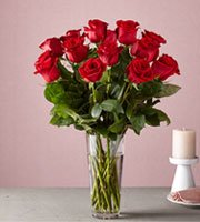 The FTD� Long Stem Red Rose Bouquet