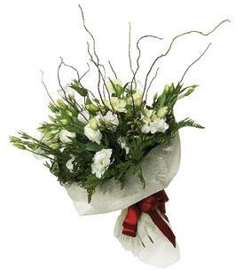 Bouquet of Lisianthus and Greens