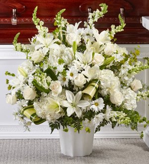 The FTD� Thoughts of Tranquility� Floor Basket Deluxe
