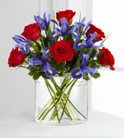 The FTD� So In Love� Bouquet