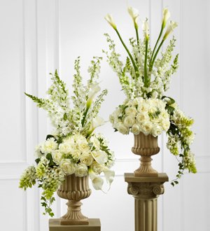 The FTD� Classic White� Arrangement