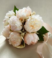 The FTD� Simple Sophistication� Bouquet