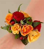 The FTD� Sweet Sunshine� Wristlet